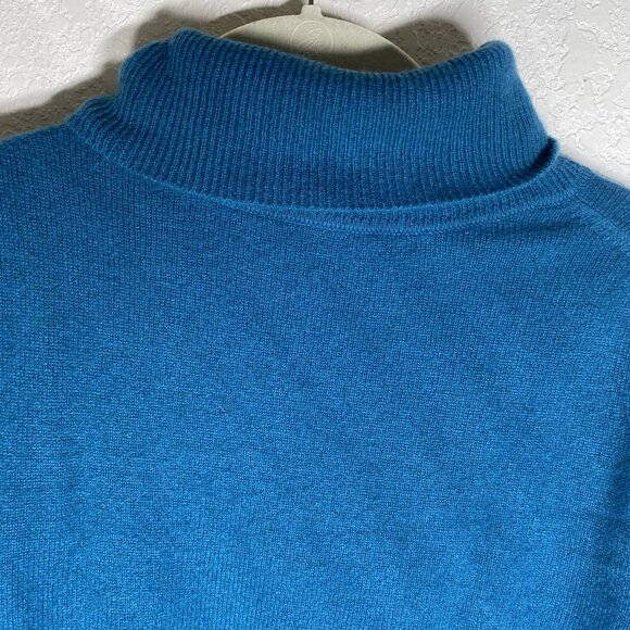 100% Cashmere Knit Turtleneck Sweater Womens Medium Turquoise Pullover - Picture 2 of 6